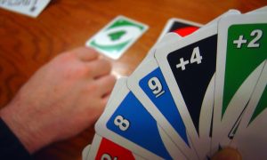 Playing UNO