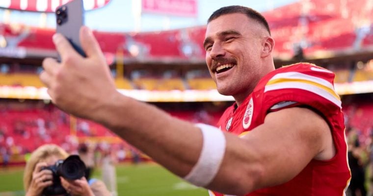 Travis Kelce taking a selfie for Instagram