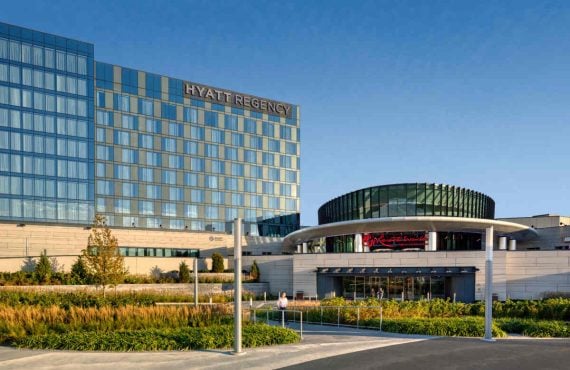 Resorts World to Launch Live Table Games, First Time in NYC