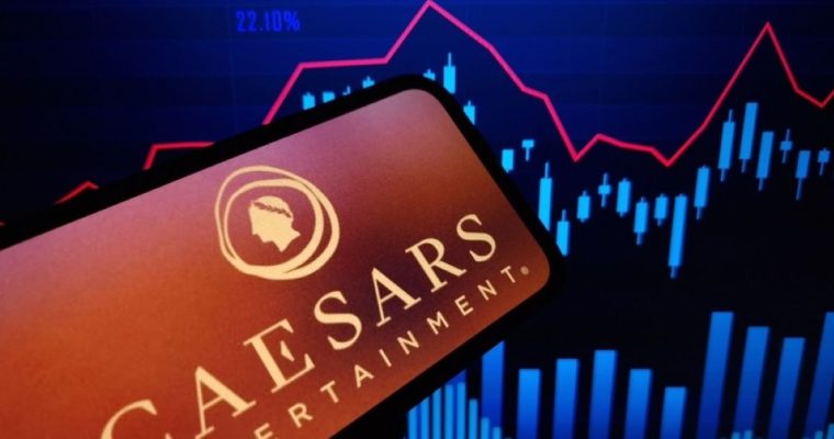 Tilman Fertitta is reportedly offering $18 billion to acquire Caesars Entertainment.