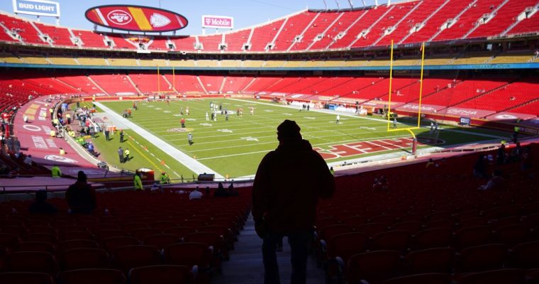chiefs sports betting (AP Photo/Jeff Roberson)