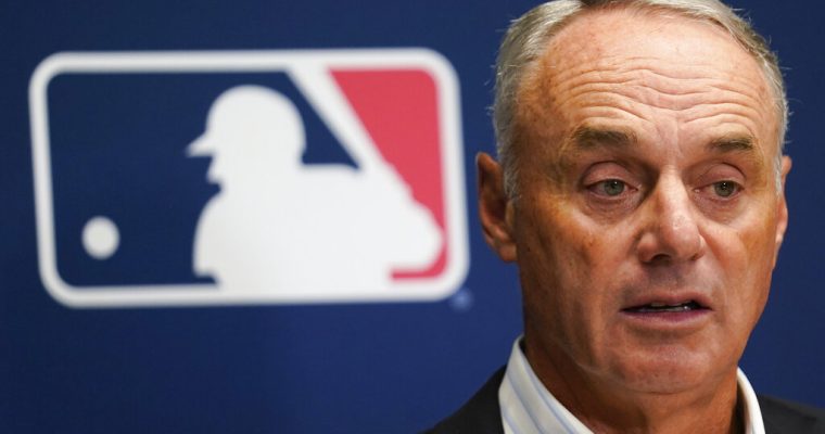mlb commissioner rob manfred
