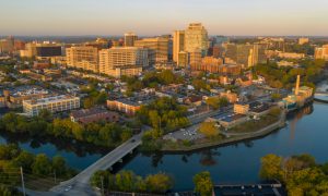Internet Sports Lottery Legislative Working Group supports and advocates for the expansion of online sports betting within Delaware. (Shutterstock/Real Window Creative)