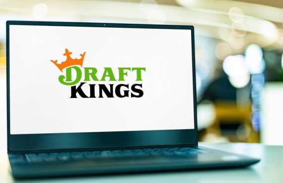 DraftKings Sportsbook is now live in Maine after the operator secured a sports betting license with the Passamaquoddy Tribe. (Shutterstock/monticello)