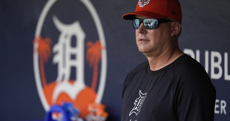 A.J. Hinch of the Detroit Tigers and Craig Counsell of the Chicago Cubs are early favorites in the 2024 MLB Manager of the Year odds.