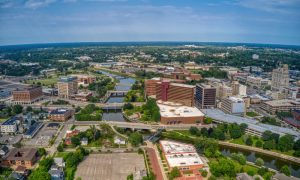 Michigan experienced an increase in its sports betting handle in November, while also setting a new handle record. (Shutterstock/Jacob Boomsma)