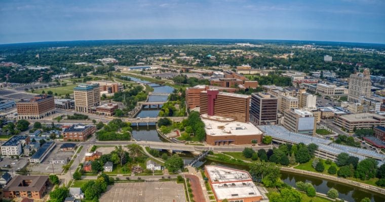 Michigan experienced an increase in its sports betting handle in November, while also setting a new handle record. (Shutterstock/Jacob Boomsma)