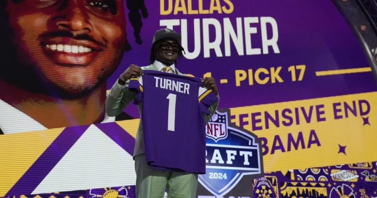The Draft has concluded, and we now can bet on the 2024-25 NFL Defensive Rookie of the Year odds from our top-ranked sportsbooks.