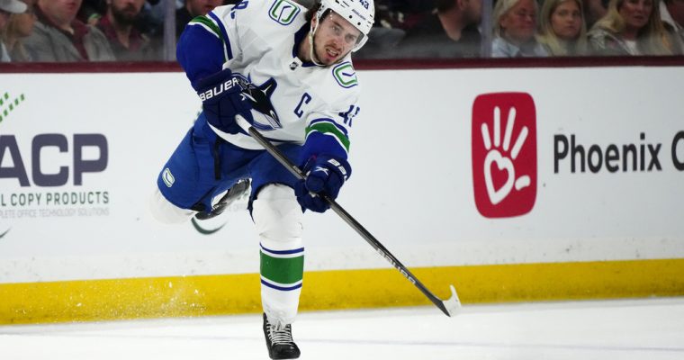 Welcome back to another great day of hockey. Here, we will break down our favorite NHL player prop bets, including our best goal scorer pick.