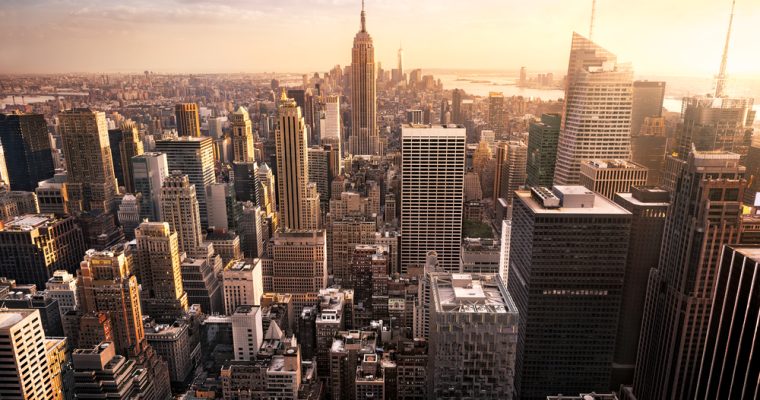 New York State Gaming Commission reports state-licensed mobile sportsbooks have reached an unprecedented milestone in their weekly revenue. (Shutterstock/ventdusud)