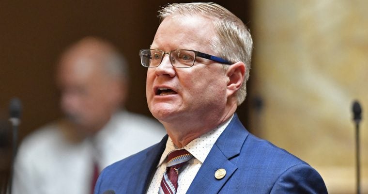 Sen. Thayer happy Kentucky sports betting equal to horse racing.