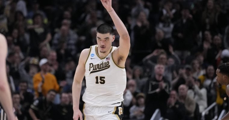 Sweet 16 betting odds and predictions feature four intriguing March Madness matchups on Thursday, followed by four more on Friday.