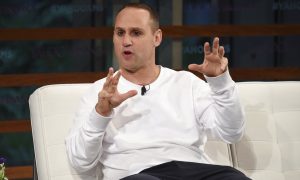 The PointsBet acquisition gets Fanatics to Michael Rubin's sports betting market access goal.