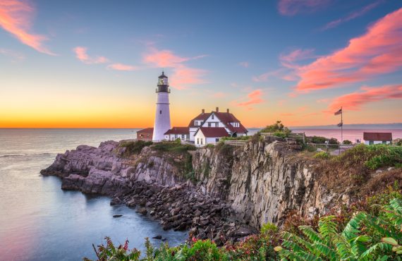 Maine may wrap online sports betting in with an iGaming bill.